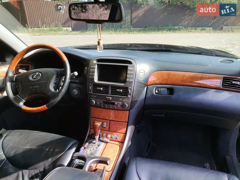 Седан Lexus LS 2003 в Василькове