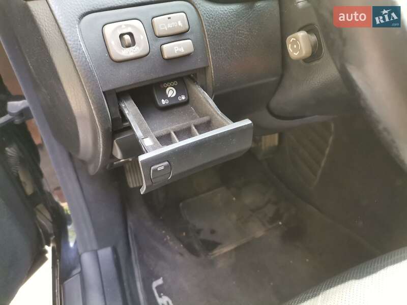 Седан Lexus LS 2003 в Василькове