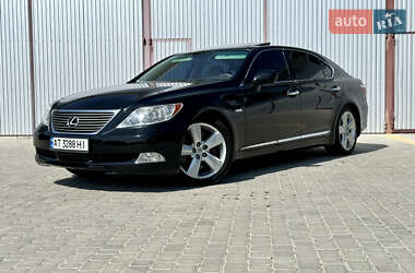 Седан Lexus LS 2008 в Коломые