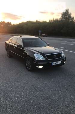 Седан Lexus LS 2001 в Пісочині