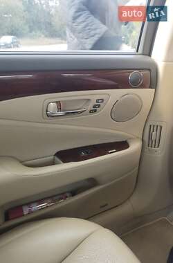 Седан Lexus LS 2008 в Чернигове