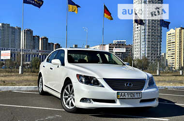 Седан Lexus LS 2007 в Киеве