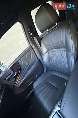 Седан Lexus LS 2018 в 