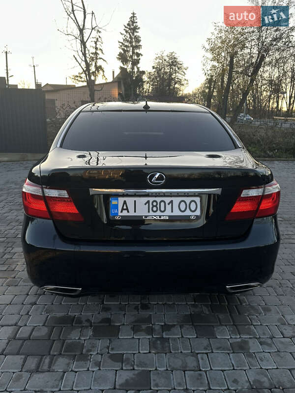 Седан Lexus LS 2008 в Виннице