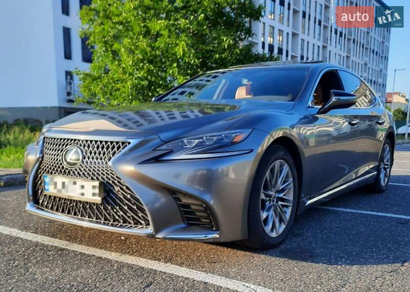Lexus LS 2019