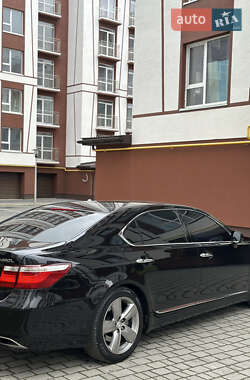 Седан Lexus LS 2008 в 