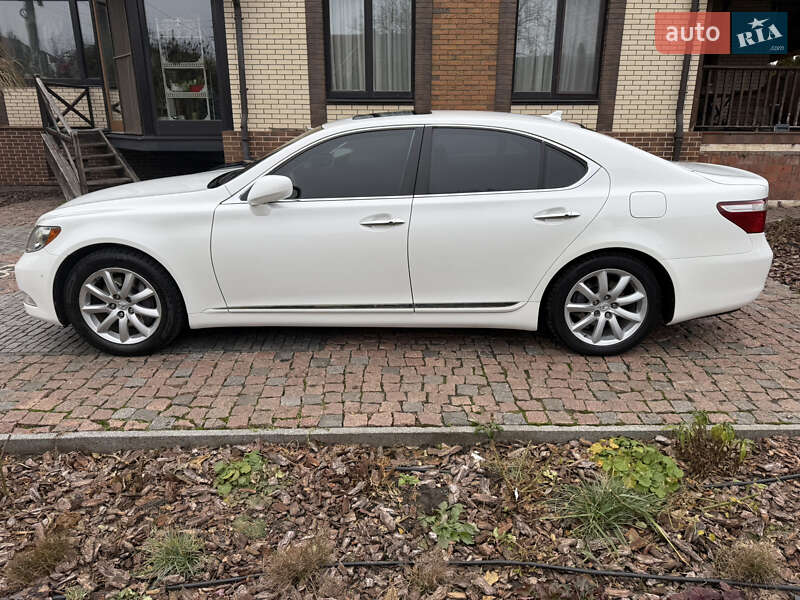 Седан Lexus LS 2007 в Кременчуге