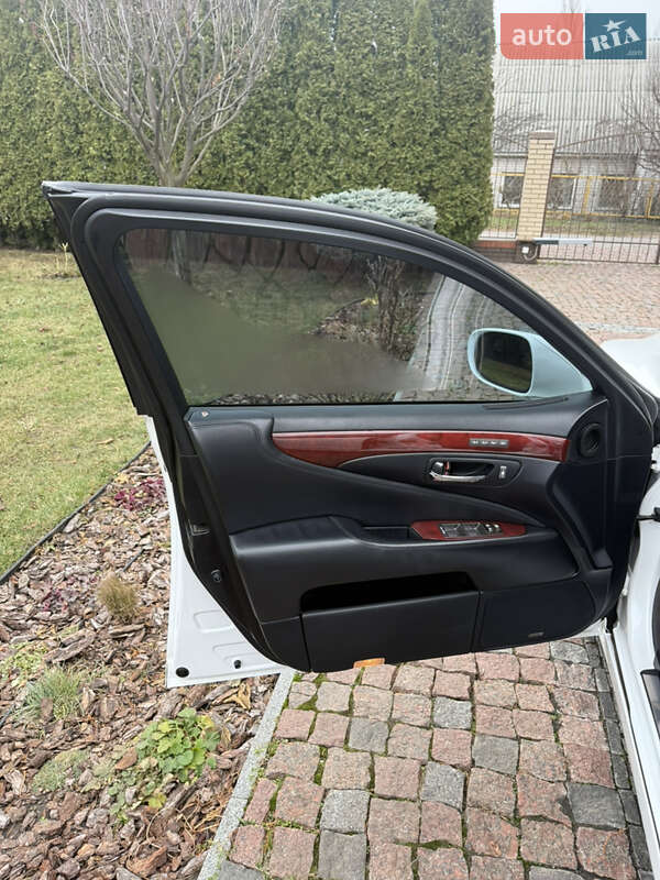 Седан Lexus LS 2007 в Кременчуге