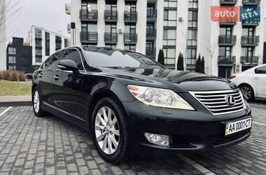 Lexus LS 2011