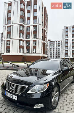 Седан Lexus LS 2008 в 