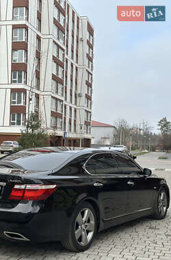 Седан Lexus LS 2008 в 