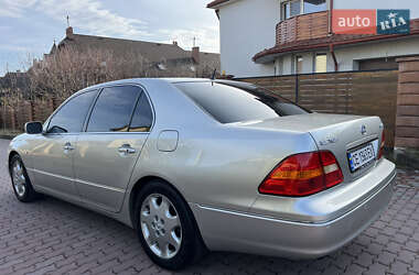 Седан Lexus LS 2003 в Чернівцях