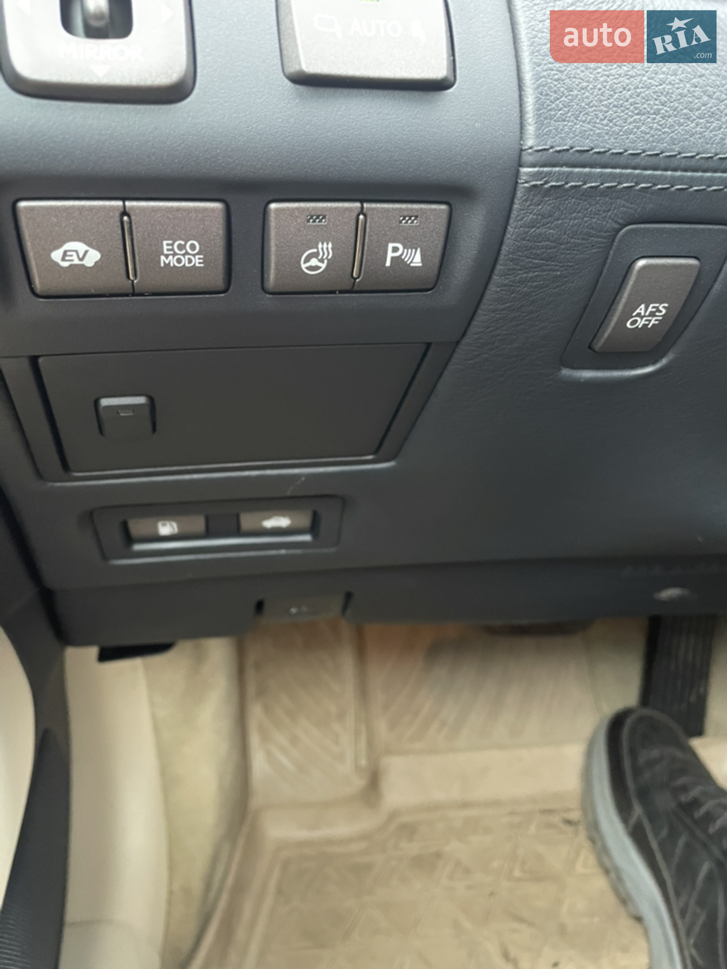 2012 Lexus LS - мініатюра 12
