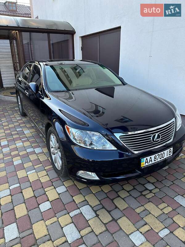 Седан Lexus LS 2007 в Києві