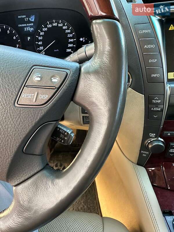 Седан Lexus LS 2007 в Києві