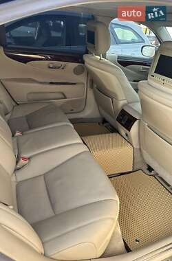 Седан Lexus LS 2008 в 