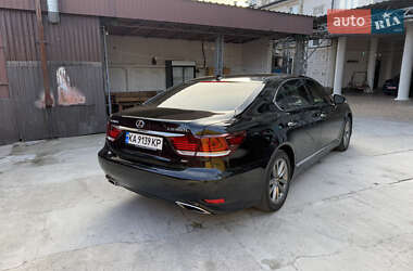 Седан Lexus LS 2012 в Умани