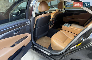 Седан Lexus LS 2012 в Умани