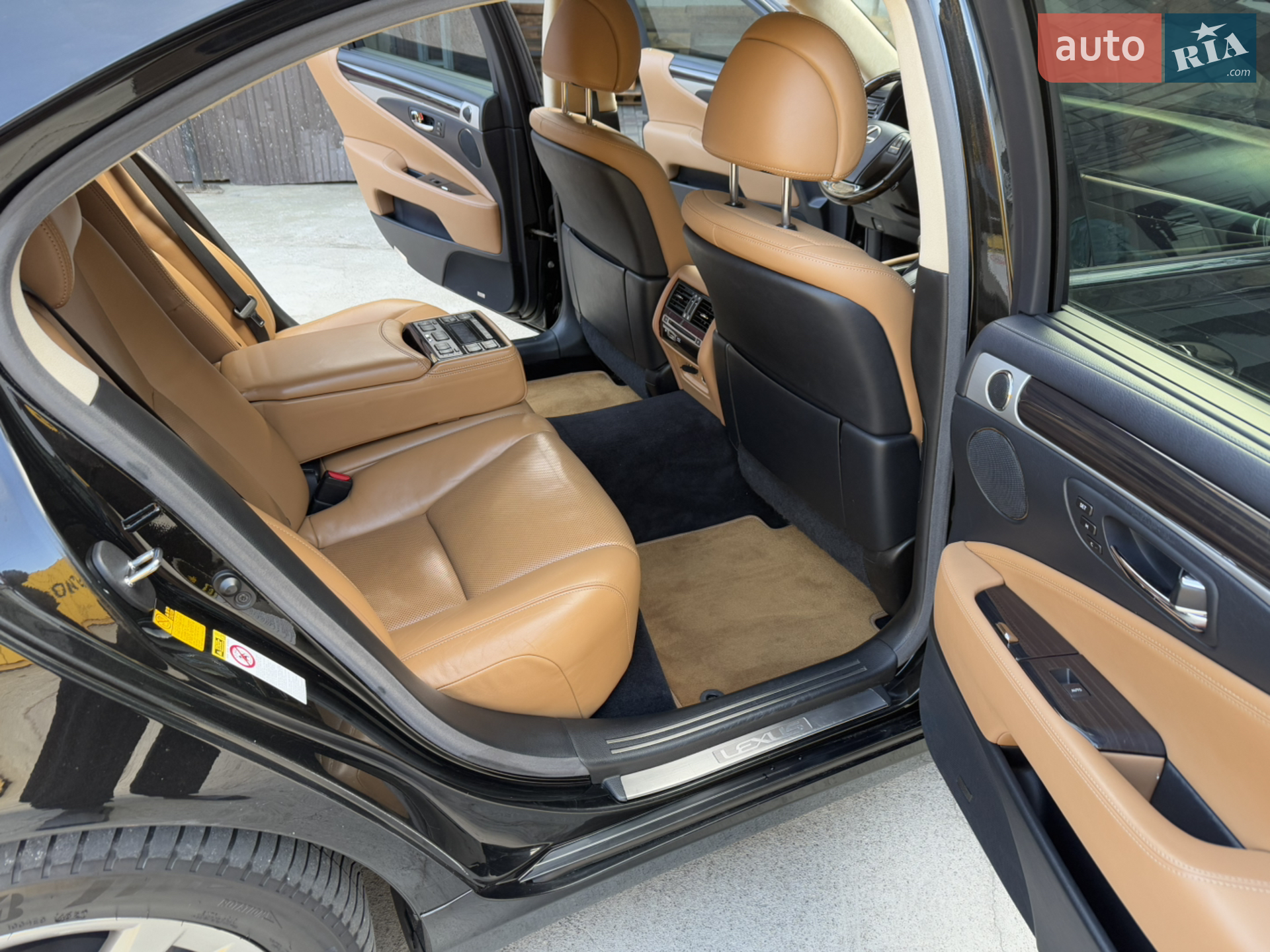 2012 Lexus LS - мініатюра 27