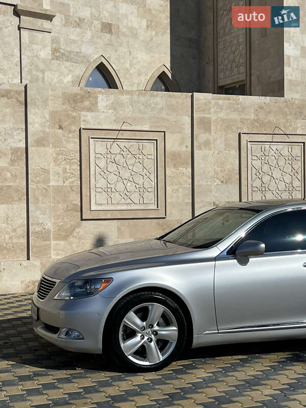 Седан Lexus LS 2007 в Одесі