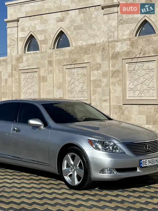 Седан Lexus LS 2007 в 