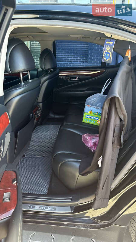 Седан Lexus LS 2008 в Одессе
