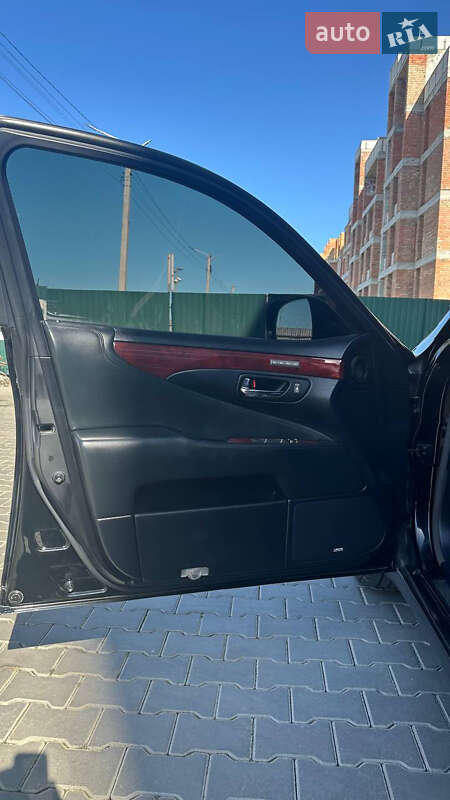Седан Lexus LS 2008 в Одессе