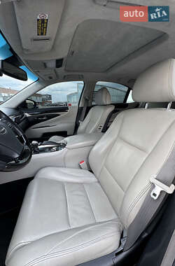 Седан Lexus LS 2014 в Києві