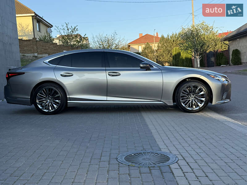 Седан Lexus LS 2022 в Ровно