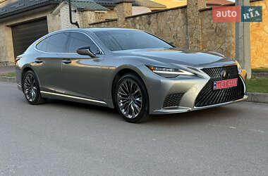Седан Lexus LS 2022 в 