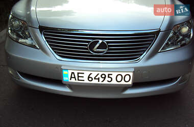 Седан Lexus LS 2008 в 
