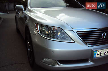 Седан Lexus LS 2008 в 