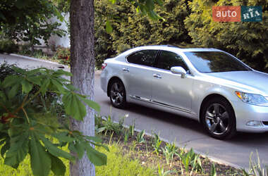 Седан Lexus LS 2008 в 