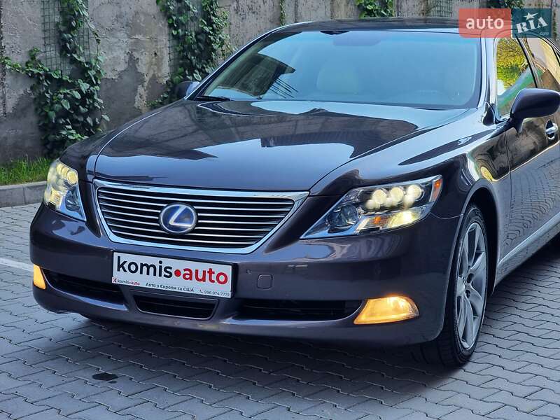 Седан Lexus LS 2007 в Хмельницком