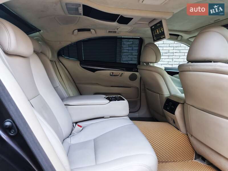 Седан Lexus LS 2007 в Хмельницком