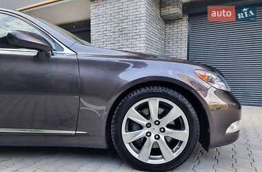 Седан Lexus LS 2007 в 