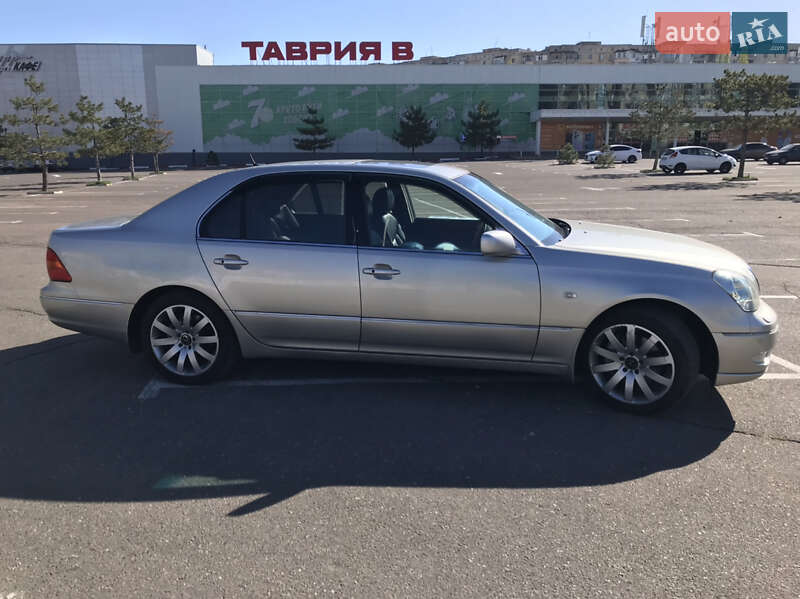 Седан Lexus LS 2002 в Николаеве