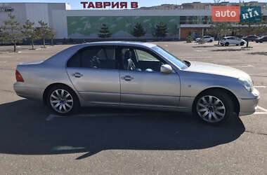 Седан Lexus LS 2002 в 