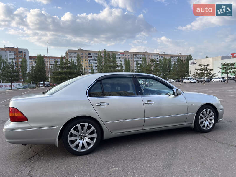 Седан Lexus LS 2002 в Николаеве