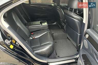 Седан Lexus LS 2010 в 