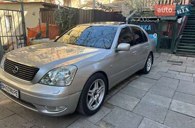 Седан Lexus LS 2000 в 