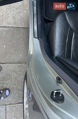 Седан Lexus LS 2000 в 