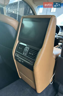 Седан Lexus LS 2013 в 