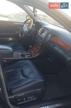 Седан Lexus LS 2003 в 