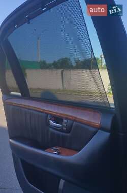 Седан Lexus LS 2003 в 