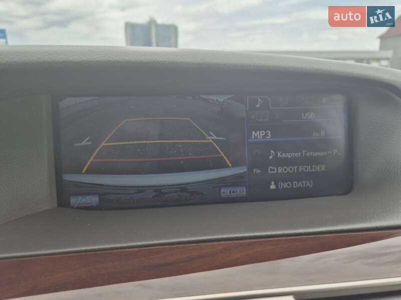 Седан Lexus LS 2013 в Киеве