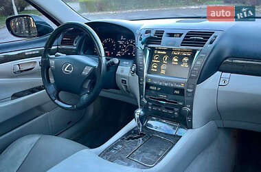 Седан Lexus LS 2007 в 