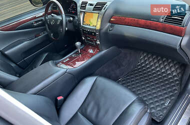 Седан Lexus LS 2008 в 