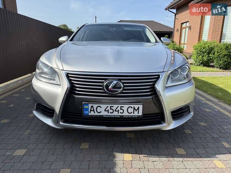 Седан Lexus LS 2014 в 