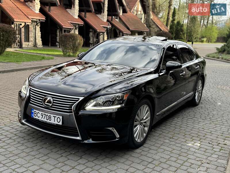 Седан Lexus LS 2013 в Львові